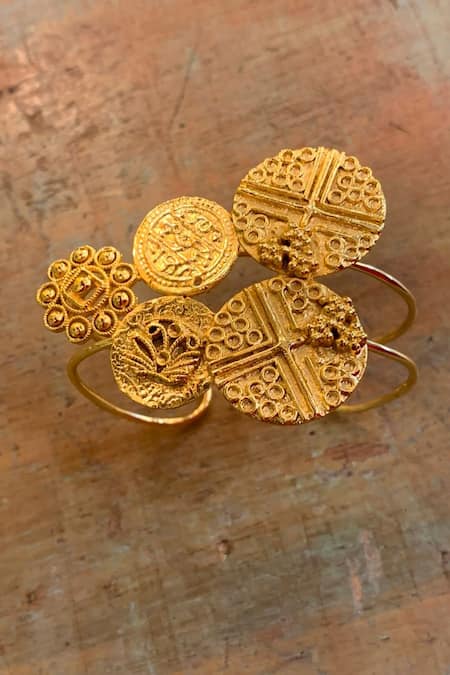 Hetal Shah Gold Coin Coin Motif Adjustable Bracelet 
