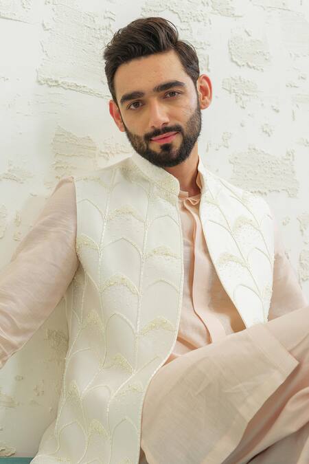 Buy_Runit Gupta_Ivory Chanderi Silk Embroidery Multi Arch Bundi 