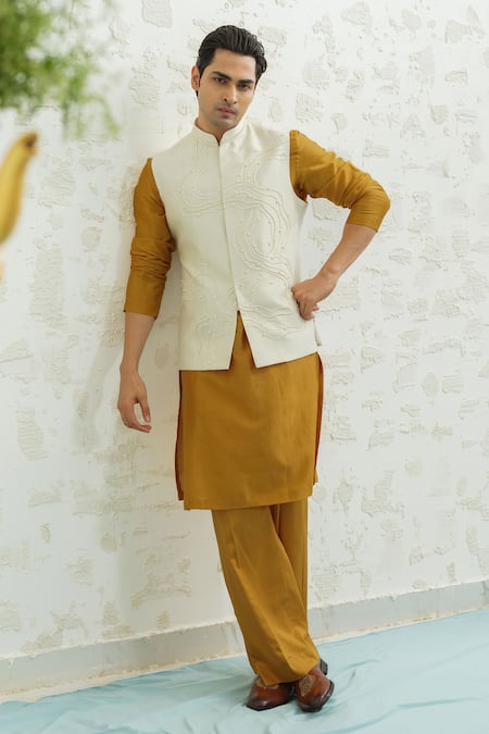 Runit Gupta Ivory Chanderi Silk Embroidery Dusty Contour Bundi Online at Aza Fashions Runit Gupta_Ivory Chanderi Silk Embroidery Dusty Contour Bundi _Online_at_Aza_Fashions