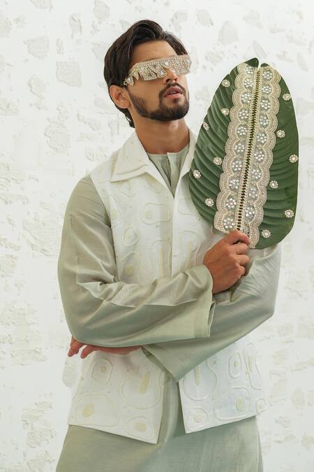 Runit Gupta_Ivory Linen, Cotton Embroidery Amoeba Bundi _at_Aza_Fashions