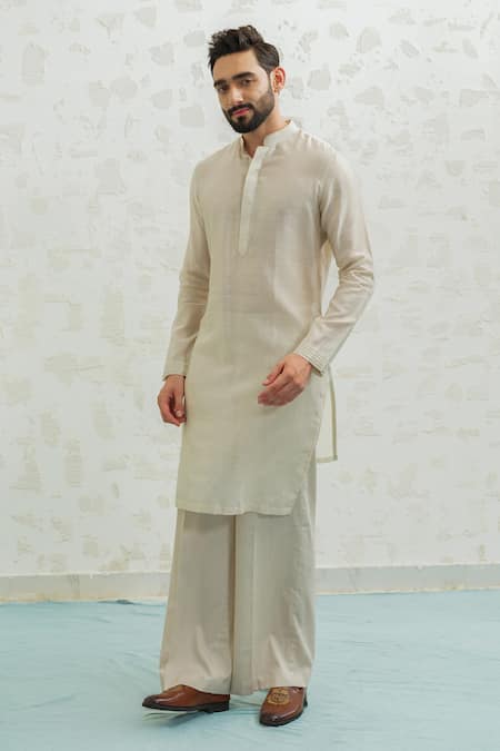 Buy Runit Gupta Ivory Chanderi , Vegan Ochre Patch Semicircle Bundi And Kurta Set Online at Aza Fashions Buy_Runit Gupta_Ivory Chanderi , Vegan Ochre Patch Semicircle Bundi And Kurta Set _Online_at_Aza_Fashions