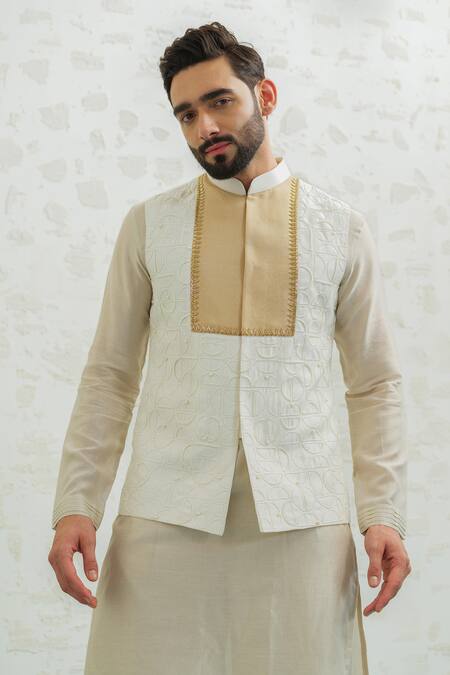 Buy Runit Gupta Ivory Chanderi , Vegan Ochre Patch Semicircle Bundi And Kurta Set Buy_Runit Gupta_Ivory Chanderi , Vegan Ochre Patch Semicircle Bundi And Kurta Set