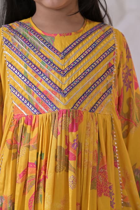 The Plum Bum_Yellow Satin, Linen, Chiffon Embroidery, Floral Pleated Kurta Set With Dupatta _at_Aza_Fashions