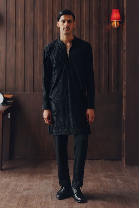 Twenty Nine Black Silk Embroidery Resham Kurta Set 