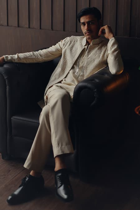 Buy_Twenty Nine_Cream Silk, Dupion Mirrors, Embroidery Monga Mirrorwork Bundi And Kurta Set _Online_at_Aza_Fashions