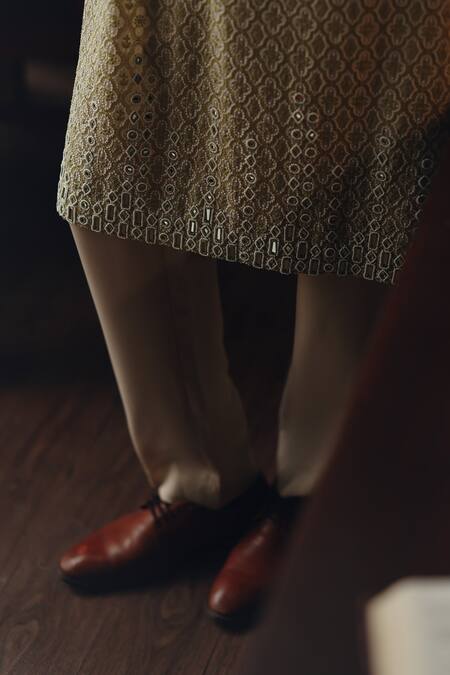 Twenty Nine Green Georgette Mirrors, Beads, Chikankari Mirrorwork Kurta And Pant Set Online at Aza Fashions Twenty Nine_Green Georgette Mirrors, Beads, Chikankari Mirrorwork Kurta And Pant Set _Online_at_Aza_Fashions