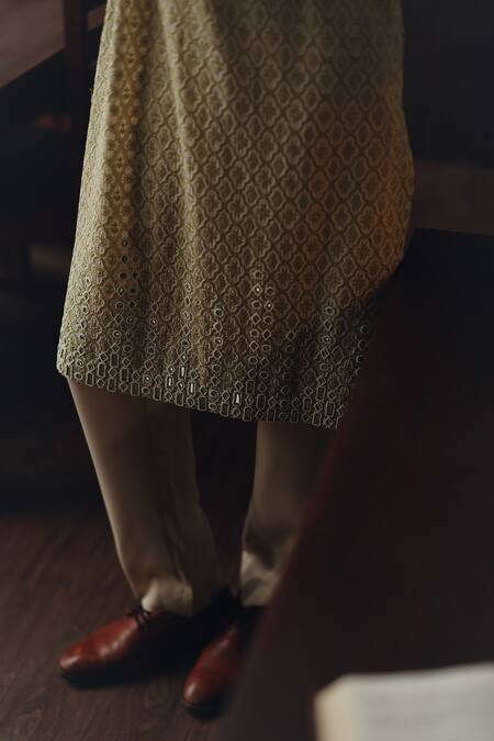 Buy Twenty Nine Beige Crepe Classic Straight Pant Online at Aza Fashions Buy_Twenty Nine_Beige Crepe Classic Straight Pant _Online_at_Aza_Fashions