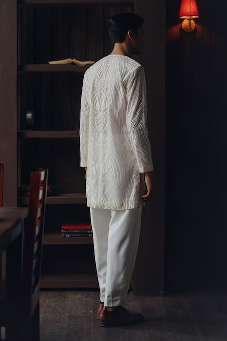 Shop Twenty Nine White Net Embroidery Resham High Neck Kurta With Pant at Aza Fashions Shop_Twenty Nine_White Net Embroidery Resham High Neck Kurta With Pant _at_Aza_Fashions