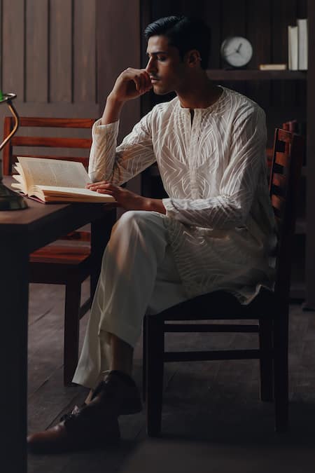 Buy Twenty Nine White Net Embroidery Resham High Neck Kurta With Pant Online at Aza Fashions Buy_Twenty Nine_White Net Embroidery Resham High Neck Kurta With Pant _Online_at_Aza_Fashions