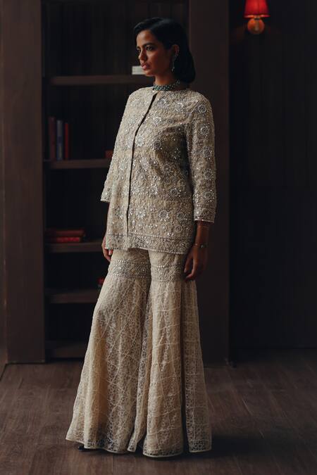Buy Twenty Nine Beige Net Mirrors, Beads, Embroidery Round Scallop Border And Beadwork Jacket Online at Aza Fashions Buy_Twenty Nine_Beige Net Mirrors, Beads, Embroidery Round Scallop Border And Beadwork Jacket _Online_at_Aza_Fashions