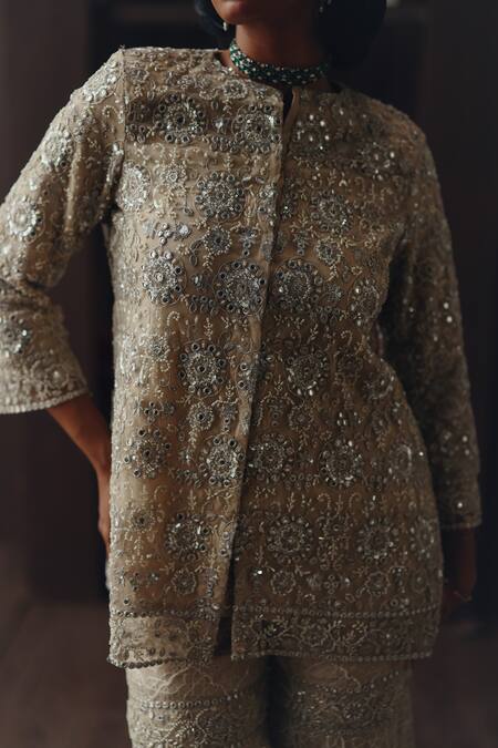 Twenty Nine Beige Net Mirrors, Beads, Embroidery Round Scallop Border And Beadwork Jacket at Aza Fashions Twenty Nine_Beige Net Mirrors, Beads, Embroidery Round Scallop Border And Beadwork Jacket _at_Aza_Fashions