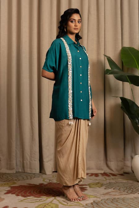 Vanshika Agarwal Label Tressa Embellished Kaftan & Dhoti Skirt Set 