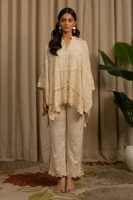 Vanshika Agarwal Label Off White Georgette, Cotton Embroidery, Sequins Collared Zuna Top And Pant Set Online at Aza Fashions Vanshika Agarwal Label_Off White Georgette, Cotton Embroidery, Sequins Collared Zuna Top And Pant Set _Online_at_Aza_Fashions