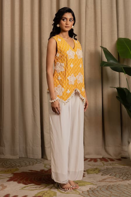 Vanshika Agarwal Label Bloom V Neck Floral Embroidered Top & Pant Set 