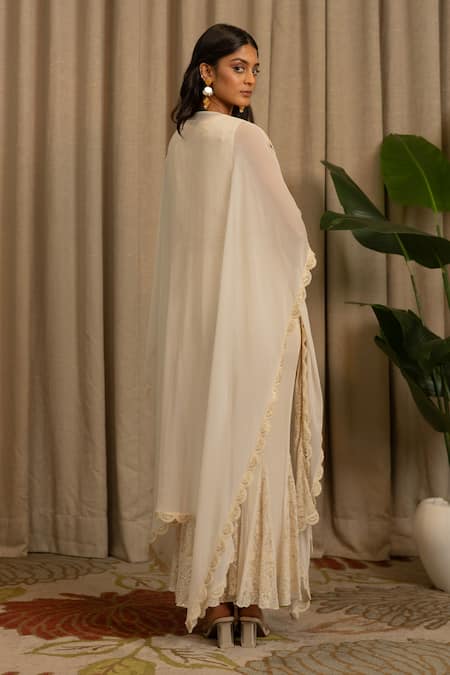 Vanshika Agarwal Label Reva Embroidered Jacket Pant Set 