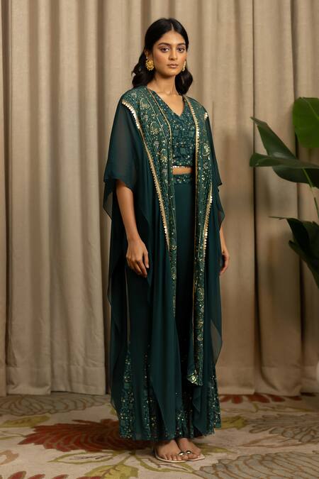 Vanshika Agarwal Label_Green Georgette Sequins, Embroidery, Zari V-, Open Reva Kaftan Set _at_Aza_Fashions