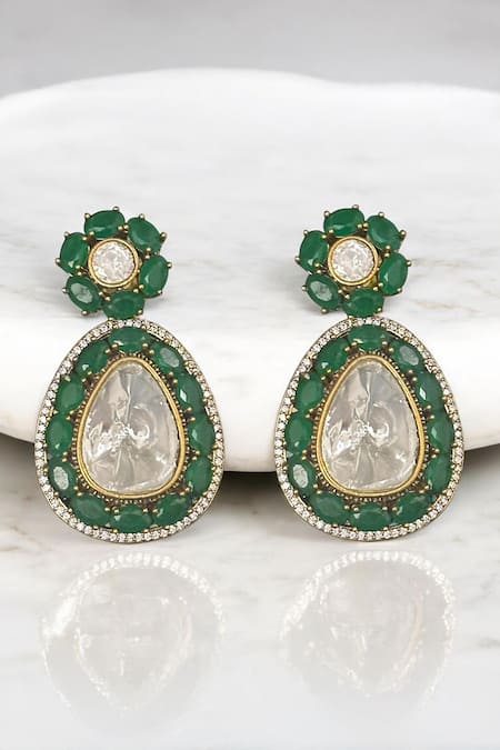 Amaara Jewels Naqsh Emerald Embellished Choker Set 