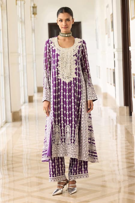 Amaara Jewels_Gold Plated Gemstones, Naqsh Emerald Embellished Choker Set _Online_at_Aza_Fashions