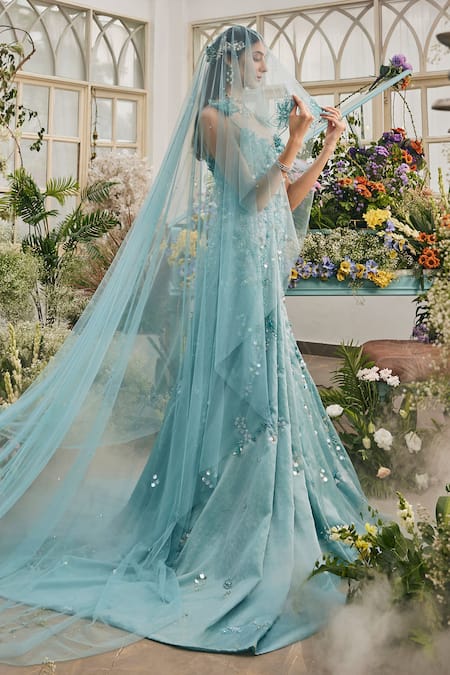 Baya Embroidered Floral Gown With Veil 