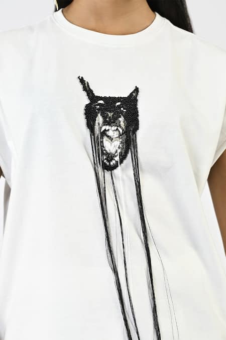 Buy Huemn White Cotton, Jersey Embroidery, Beads, Metallic Thread Fringed Hand Canine Top Online at Aza Fashions Buy_Huemn_White Cotton, Jersey Embroidery, Beads, Metallic Thread Fringed Hand Canine Top _Online_at_Aza_Fashions