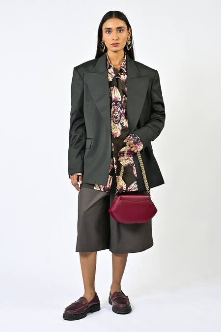 Buy Huemn Green Cotton Collared Canine Print Oversized Shirt Online at Aza Fashions Buy_Huemn_Green Cotton Collared Canine Print Oversized Shirt _Online_at_Aza_Fashions