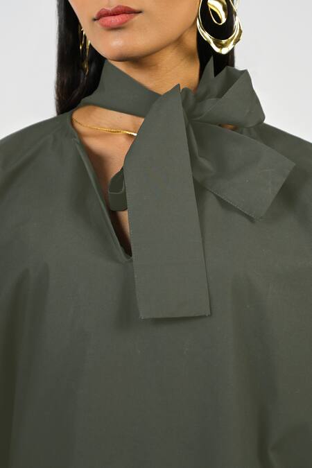 Huemn_Olive Green Cotton Split V-neck Dark Hybrid Kaftan Kurta _Online_at_Aza_Fashions