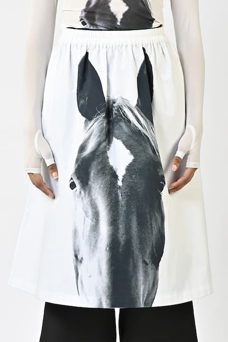 Huemn White Cotton Horse Print Skirt at Aza Fashions Huemn_White Cotton Horse Print Skirt _at_Aza_Fashions