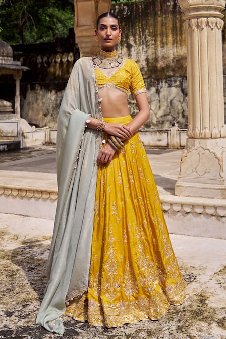 Buy Lashkaraa Yellow Viscose, Silk Sequins, Zari, Mirrors, Embroidery V-neck Lehenga Set Buy_Lashkaraa_Yellow Viscose, Silk Sequins, Zari, Mirrors, Embroidery V-neck Lehenga Set
