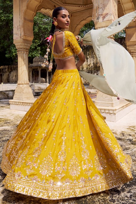 Shop Lashkaraa Yellow Viscose, Silk Sequins, Zari, Mirrors, Embroidery V-neck Lehenga Set Shop_Lashkaraa_Yellow Viscose, Silk Sequins, Zari, Mirrors, Embroidery V-neck Lehenga Set