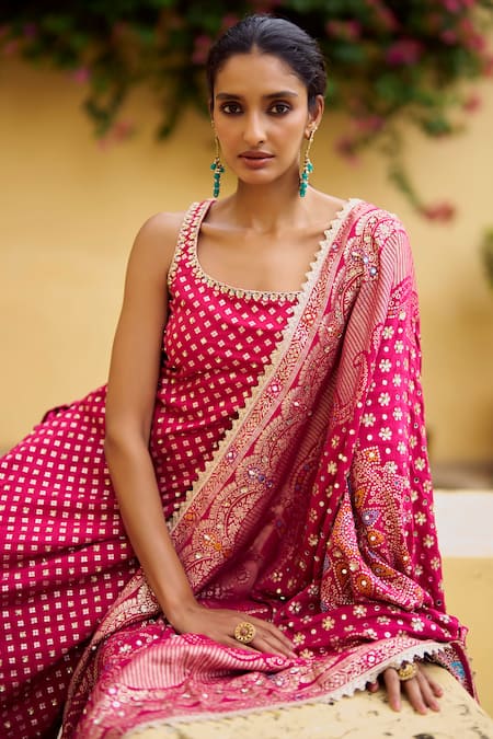 Buy Lashkaraa Fuchsia Viscose, Silk, Shantoon, Brocade Embroidery, Stones, Straight Suit Buy_Lashkaraa_Fuchsia Viscose, Silk, Shantoon, Brocade Embroidery, Stones, Straight Suit