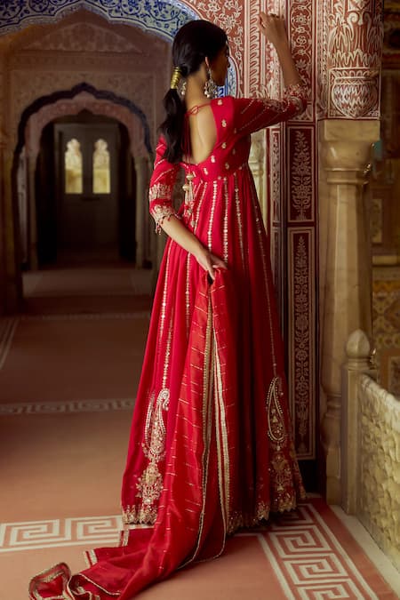 Lashkaraa Embroidered Silk Anarkali Set With Dupatta 