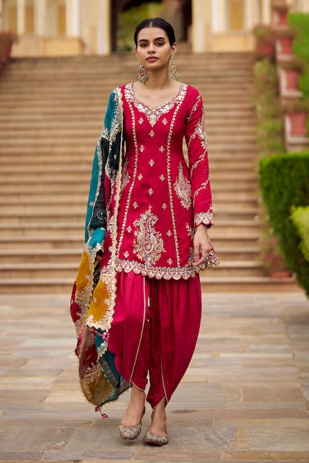 Lashkaraa Pink Viscose, Silk, Shantoon Sequins, Zari, Embroidery V-neck Punjabi Suit at Aza Fashions Lashkaraa_Pink Viscose, Silk, Shantoon Sequins, Zari, Embroidery V-neck Punjabi Suit _at_Aza_Fashions