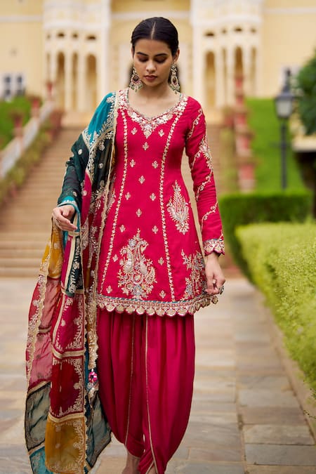 Lashkaraa Pink Viscose, Silk, Shantoon Sequins, Zari, Embroidery V-neck Punjabi Suit 