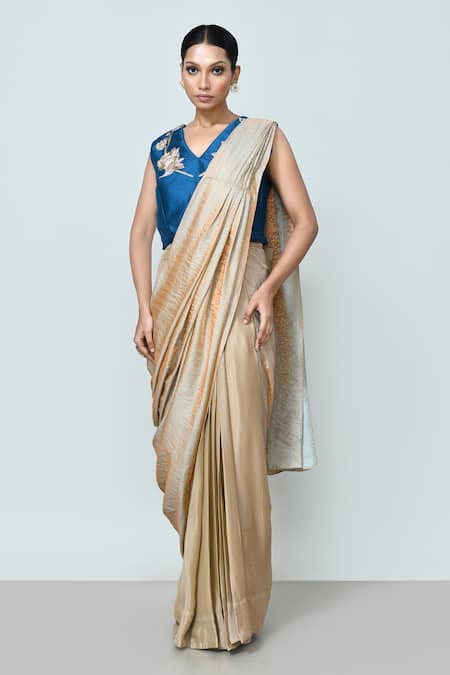 Sayisha Solid Pre-Draped Saree With Blouse 