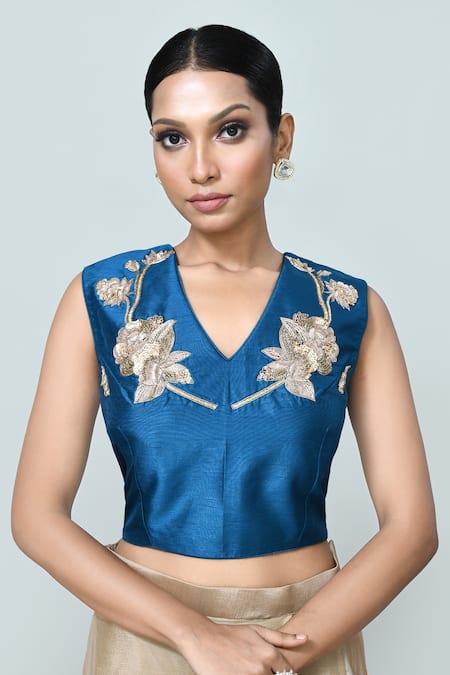 Buy_Sayisha_Beige Chinon, Silk Embroidery Sweetheart Neck Solid Pre-draped Saree With Blouse _Online_at_Aza_Fashions