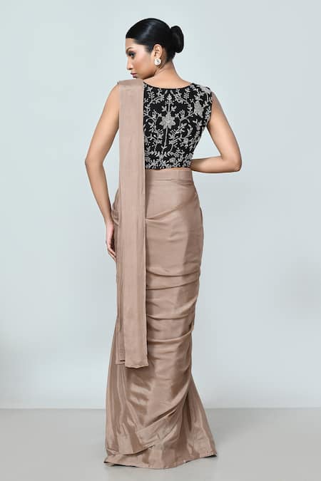 Sayisha Plain Pre-Draped Saree With Blouse 