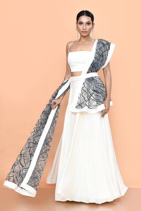 Sayisha_Off White Silk Embroidery Square Neck Plain Lehenga Set _at_Aza_Fashions