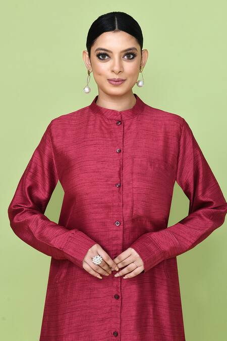 Sayisha_Red Silk Mandarin Collar Solid Kurta And Pant Set _at_Aza_Fashions
