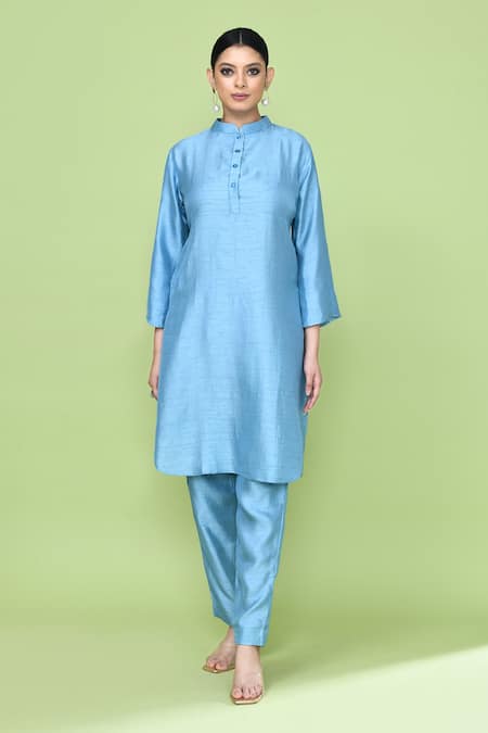 Sayisha_Sky Blue Silk Mandarin Collar Solid Kurta And Pant Set _Online_at_Aza_Fashions