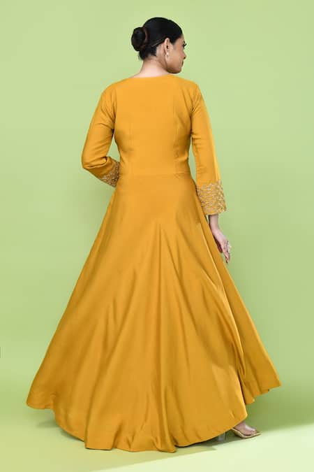 Sayisha Placement Embroidered Gown 