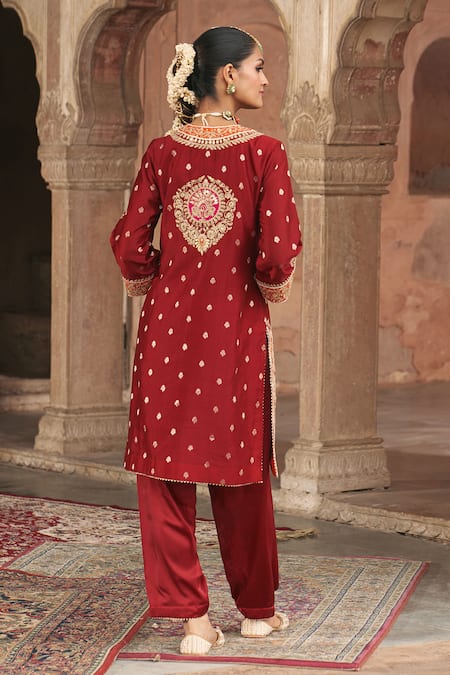 Sheetal Batra Anila Chanderi Banarasi Tilla & Gota Patti Kurta Set