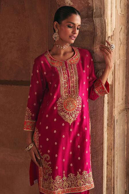 Shop_Sheetal Batra_Fuchsia Chanderi , Organza Pearls, Anila Banarasi Tilla And Kurta Set _Online_at_Aza_Fashions