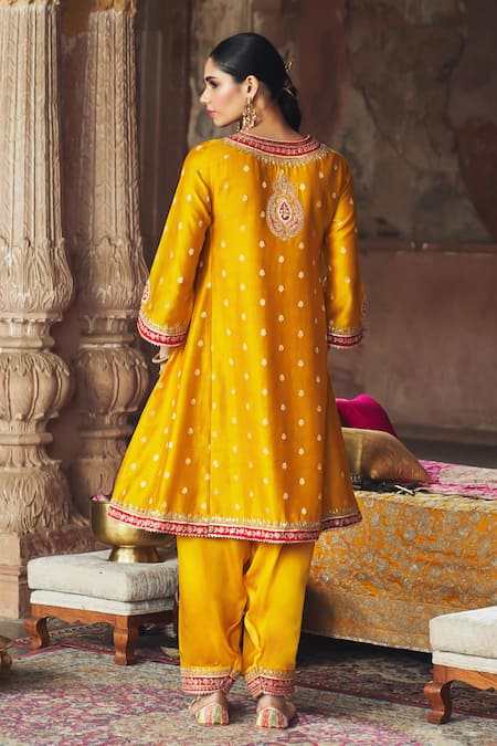 Sheetal Batra Hafsa Chanderi Banarasi Tilla & Gota Patti Kurta Set 