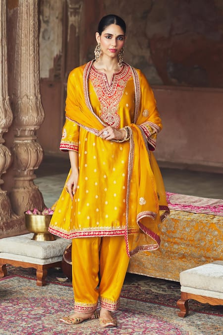 Sheetal Batra Hafsa Chanderi Banarasi Tilla & Gota Patti Kurta Set 