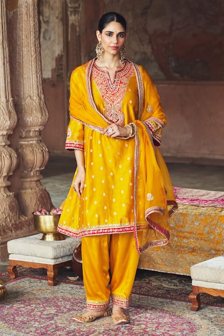 Sheetal Batra Hafsa Chanderi Banarasi Tilla & Gota Patti Kurta Set 