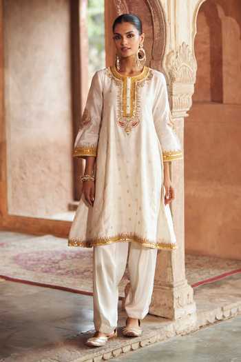 Sheetal Batra Inaayat Chanderi Silk Tilla & Gota Patti Kurta Set 
