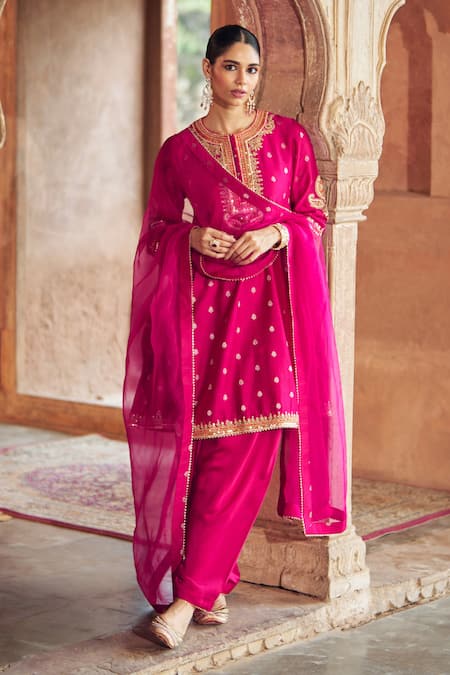 Sheetal Batra Inaayat Chanderi Banarasi Tilla & Gota Patti Kurta Set 