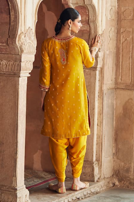 Sheetal Batra Inaayat Kashmiri Tilla & Gota Patti Embroidered Kurta Set 