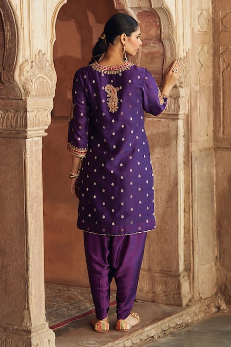 Sheetal Batra Fahmida Kashmiri Tilla Kurta With Dhoti Pant 