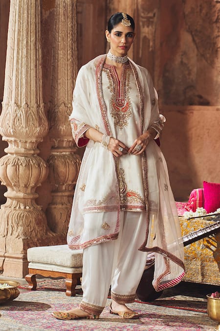 Sheetal Batra Mehwish Kashmiri Tilla & Gota Patti Embroidered Kurta Set 